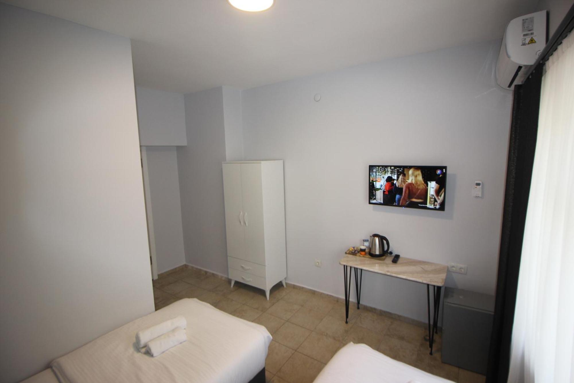 Safir Hotels Corlu Exterior photo